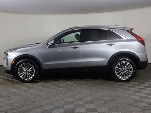 Used 2024 Cadillac XT4 Premium Luxury image 15