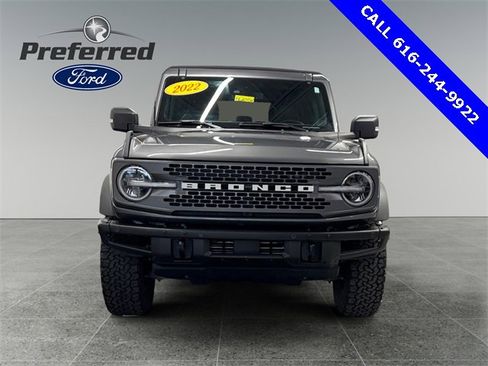 Used 2022 Ford Bronco Badlands image 10