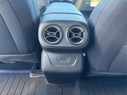 New 2025 Chevrolet Blazer EV LT image 22