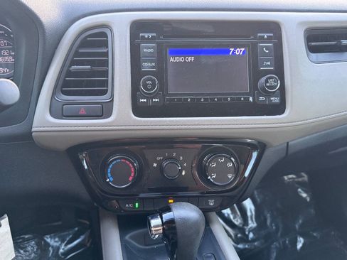 Used 2017 Honda HR-V LX image 13
