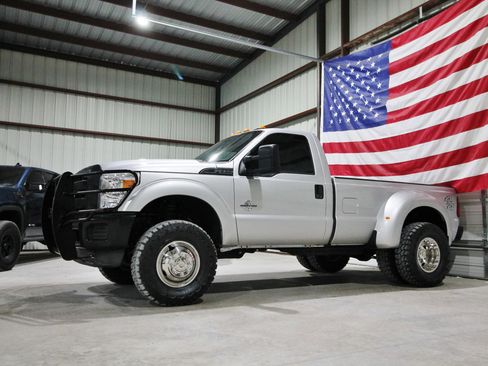 Used 2012 Ford F350 XL AWD/4WD image 4