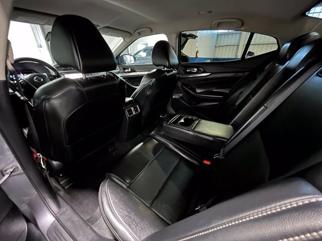 Used 2021 Nissan Maxima 3.5 SV w/ Floor Mat Group FWD image 15