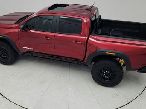 Used 2024 GMC Canyon AT4X w/ AT4X AEV Edition image 17