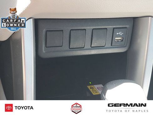 Used 2022 Toyota Corolla Cross LE FWD image 32