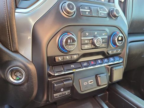 Used 2020 Chevrolet Silverado 2500 LTZ w/ LTZ Texas Edition image 29