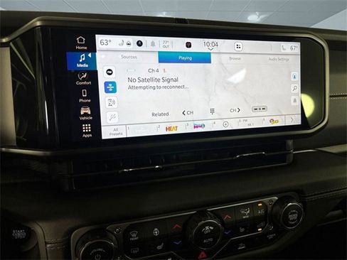 New 2025 Jeep Gladiator Sport w/ Premium Package image 29