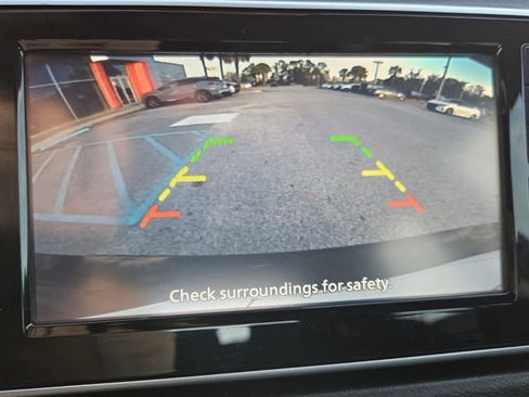 Used 2020 Nissan Versa S image 9