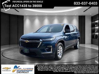 Used 2023 Chevrolet Traverse LS