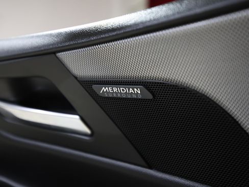 Used 2019 Jaguar XE Landmark Edition image 20