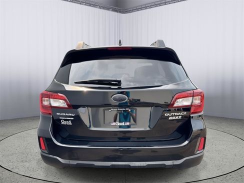 Used 2017 Subaru Outback 2.5i Premium AWD/4WD image 34