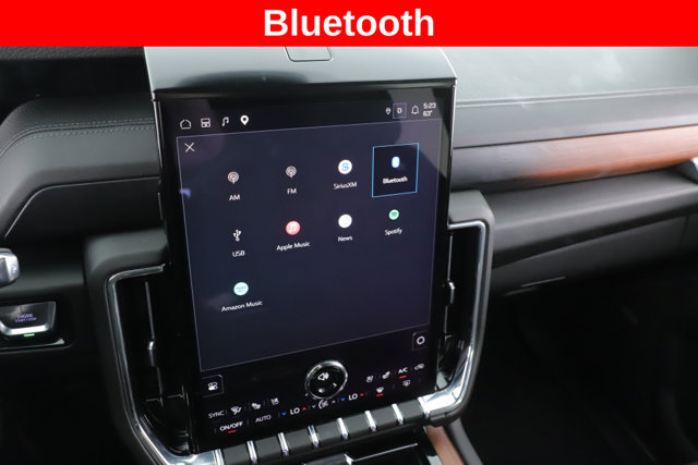 Used 2026 GMC Yukon Denali w/ Sun & Power Step Package AWD/4WD image 26