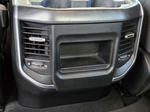Used 2022 RAM 1500 Big Horn AWD/4WD image 15