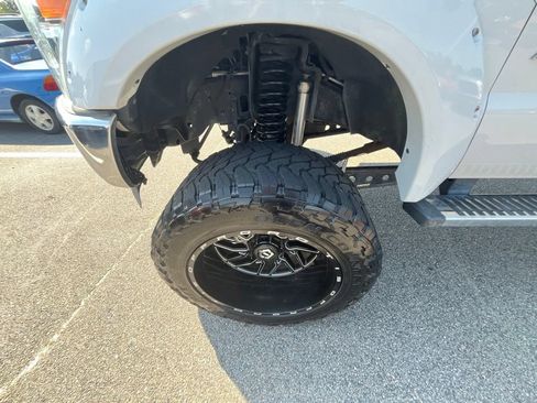 Used 2015 Ford F350 Lariat w/ Chrome Package AWD/4WD image 9