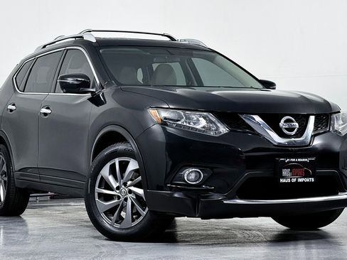 Used 2016 Nissan Rogue SL w/ SL Premium Package image 2