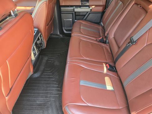 Certified 2022 Ford F250 Platinum w/ FX4 Off-Road Package AWD/4WD image 22