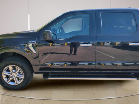 Used 2025 Ford F150 XLT w/ Equipment Group 301A Standard AWD/4WD image 19