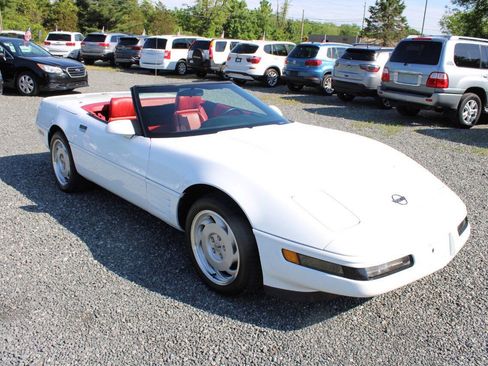 Used 1992 Chevrolet Corvette Convertible RWD image 4