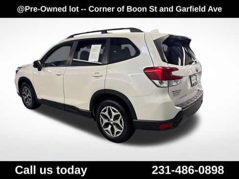 Used 2021 Subaru Forester Premium w/ Popular Package #1 AWD/4WD image 3