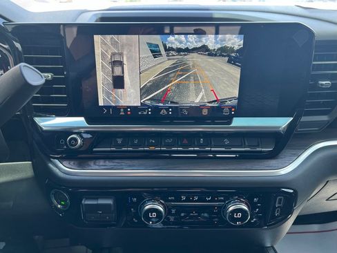 New 2026 GMC Sierra 2500 SLT w/ SLT Premium Package AWD/4WD image 16