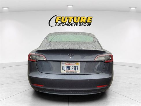 Used 2018 Tesla Model 3 Long Range image 5