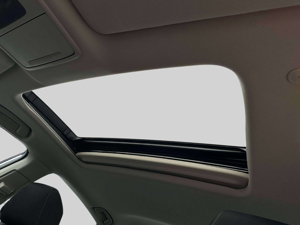 Certified 2024 Honda Accord EX image 30