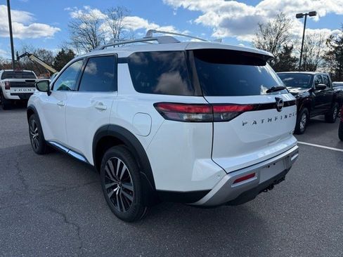 New 2025 Nissan Pathfinder Platinum w/ Cargo Package image 7