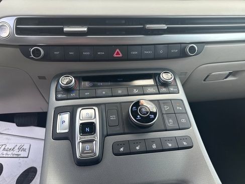 Used 2023 Hyundai Palisade Limited image 23