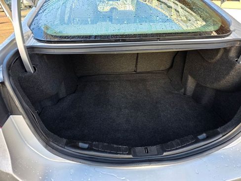 Used 2018 Ford Fusion SE FWD image 30