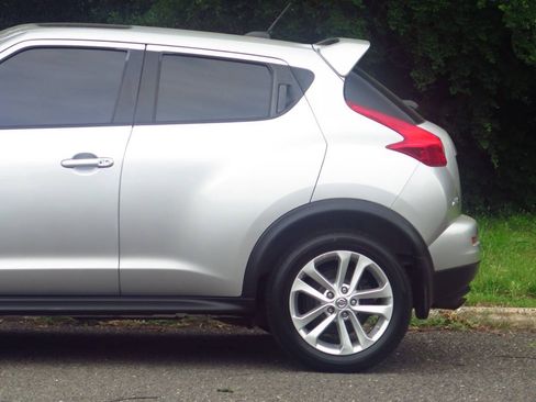 Used 2012 Nissan Juke SL AWD/4WD image 28