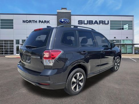 Used 2018 Subaru Forester 2.5i w/ Alloy Wheel Package AWD/4WD image 3