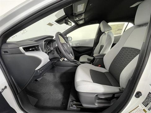 New 2026 Toyota Corolla SE image 9