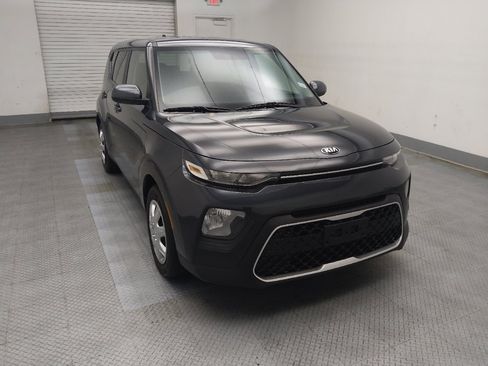 Used 2020 Kia Soul LX FWD image 13
