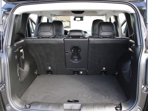 Used 2015 Jeep Renegade Limited image 12