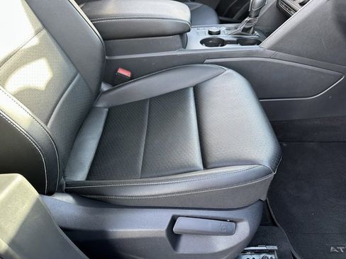 Used 2023 Volkswagen Atlas SE image 23
