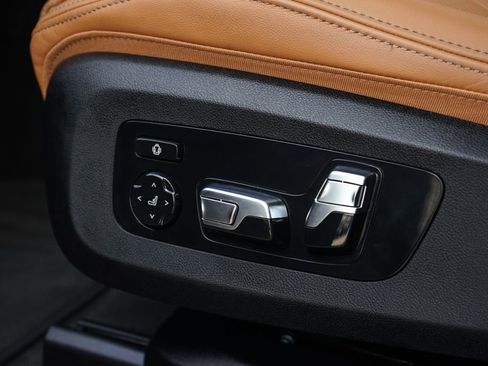 Used 2026 BMW X6 xDrive40i image 23