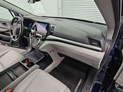 Used 2024 Honda Odyssey EX-L image 37