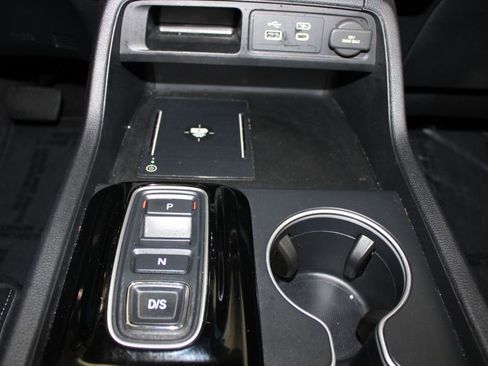Used 2025 Honda Pilot Touring image 37