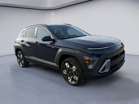Used 2025 Hyundai Kona SEL AWD/4WD image 7