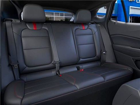 New 2026 Chevrolet Trax RS w/ Sunroof Package image 17