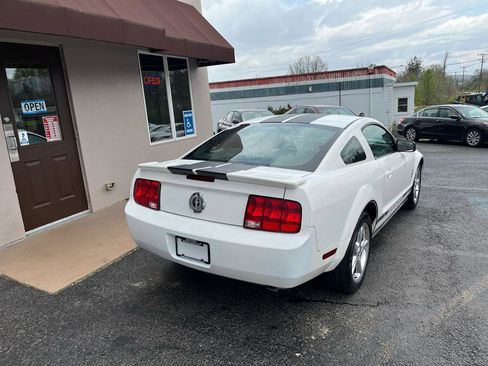 Used 2008 Ford Mustang Premium image 5
