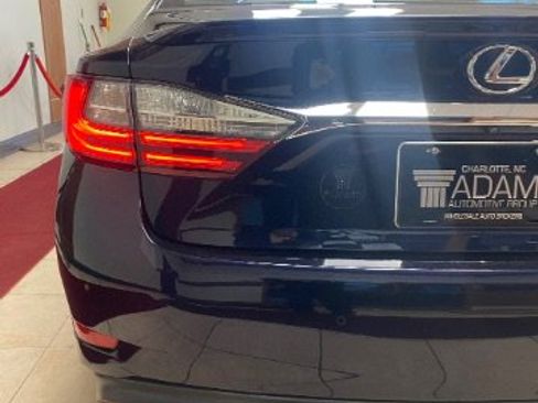 Used 2018 Lexus ES 350 w/ Premier Package image 11