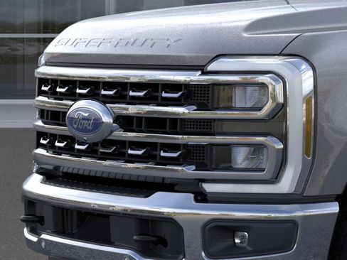 New 2025 Ford F250 Lariat w/ Lariat Ultimate Package AWD/4WD image 17