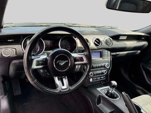 Used 2019 Ford Mustang Coupe RWD image 17