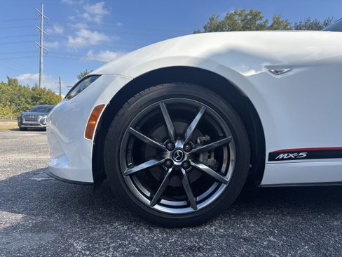 Used 2017 MAZDA MX-5 Miata Grand Touring image 10