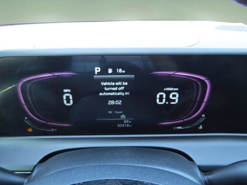Used 2025 Kia Seltos S FWD image 23