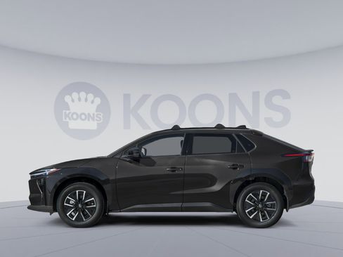 New 2026 Toyota bZ FWD image 4