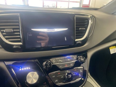 New 2026 Chrysler Voyager LX image 24