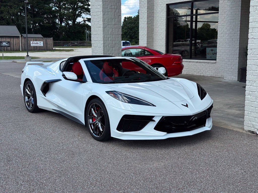 Used 2021 Chevrolet Corvette Stingray Preferred Cpe w/ Z51 Performance Package RWD image 25