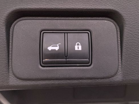 Used 2021 Nissan Rogue SV w/ Premium Package FWD image 27