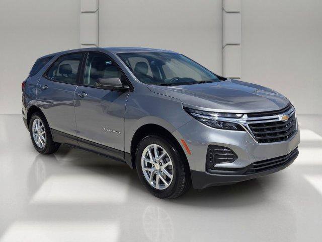 Used 2024 Chevrolet Equinox LS w/ Driver Confidence II Package FWD image 7